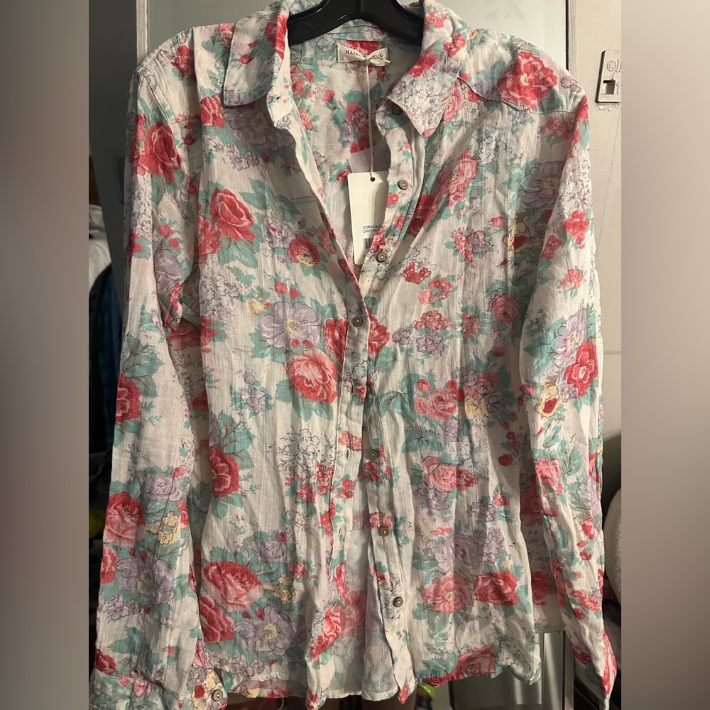 NWT Maison Hotel Georgia Blouse in Candy Roses Floral Shirt - M - Picture 8 of 10